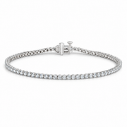 2 carat natural diamond tennis bracelet in 18K white gold