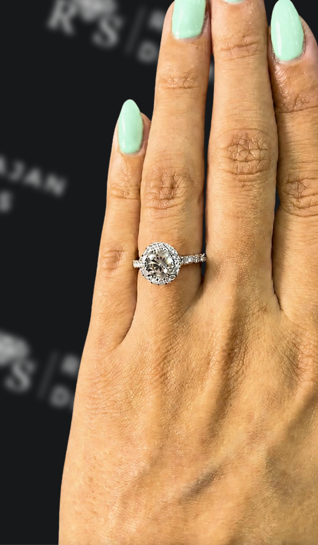1 carat round brilliant natural diamond engagement ring by Ratan Sajan Diamonds Dubai