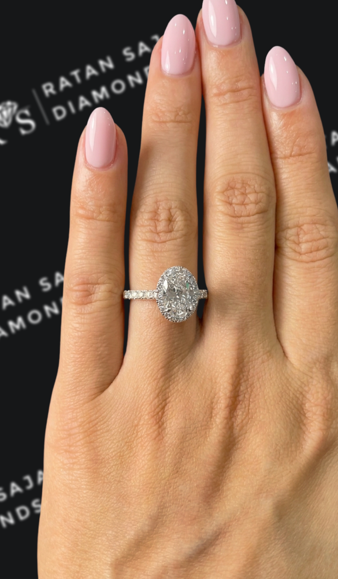 1.5 carat oval natural diamond engagement ring by Ratan Sajan Diamonds Dubai
