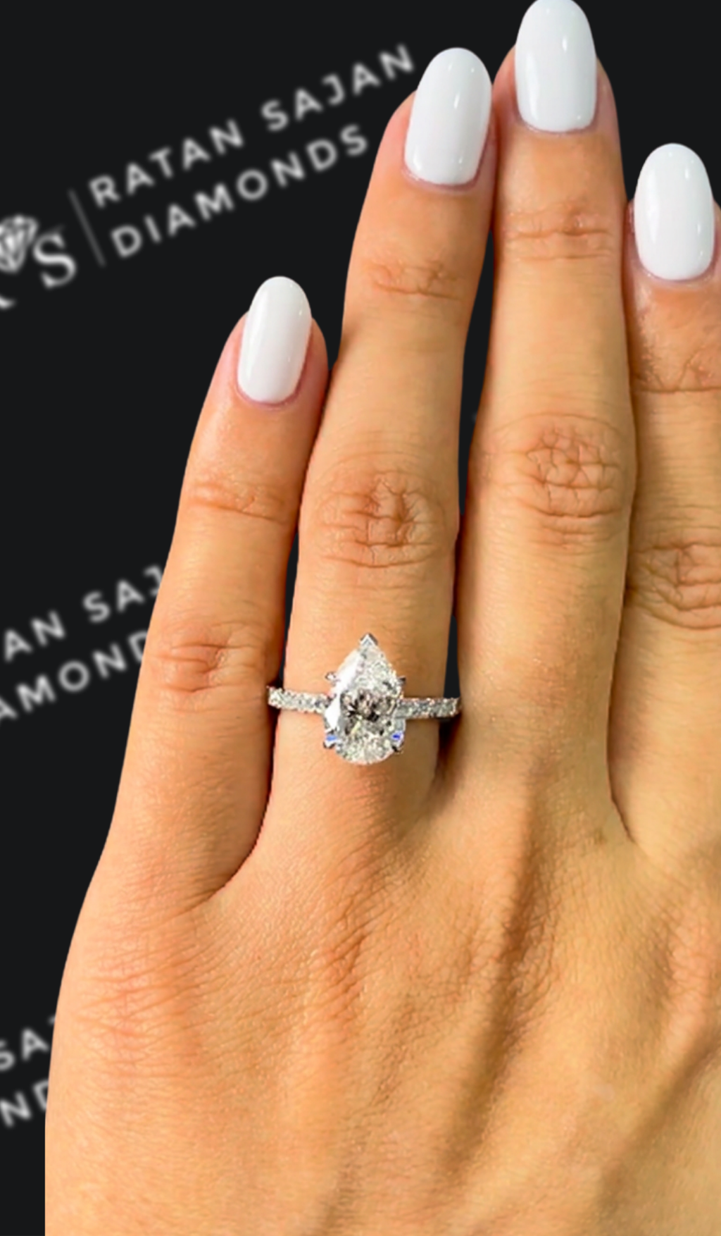 2.5 carat pear shaped natural diamond engagement ring by Ratan Sajan Diamonds Dubai