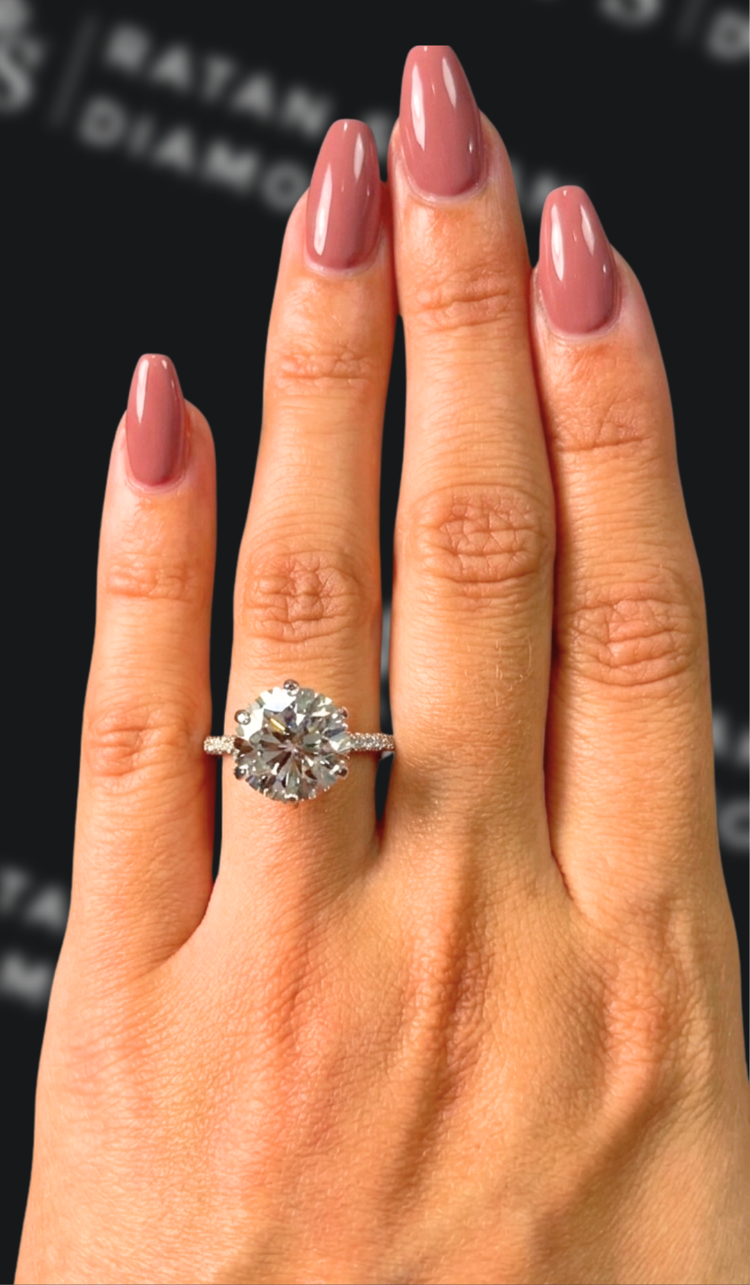 5 carat round brilliant natural diamond engagement ring by Ratan Sajan Diamonds Dubai