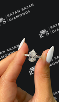 2 carat pear shaped natural diamond engagement ring by Ratan Sajan Diamonds Dubai