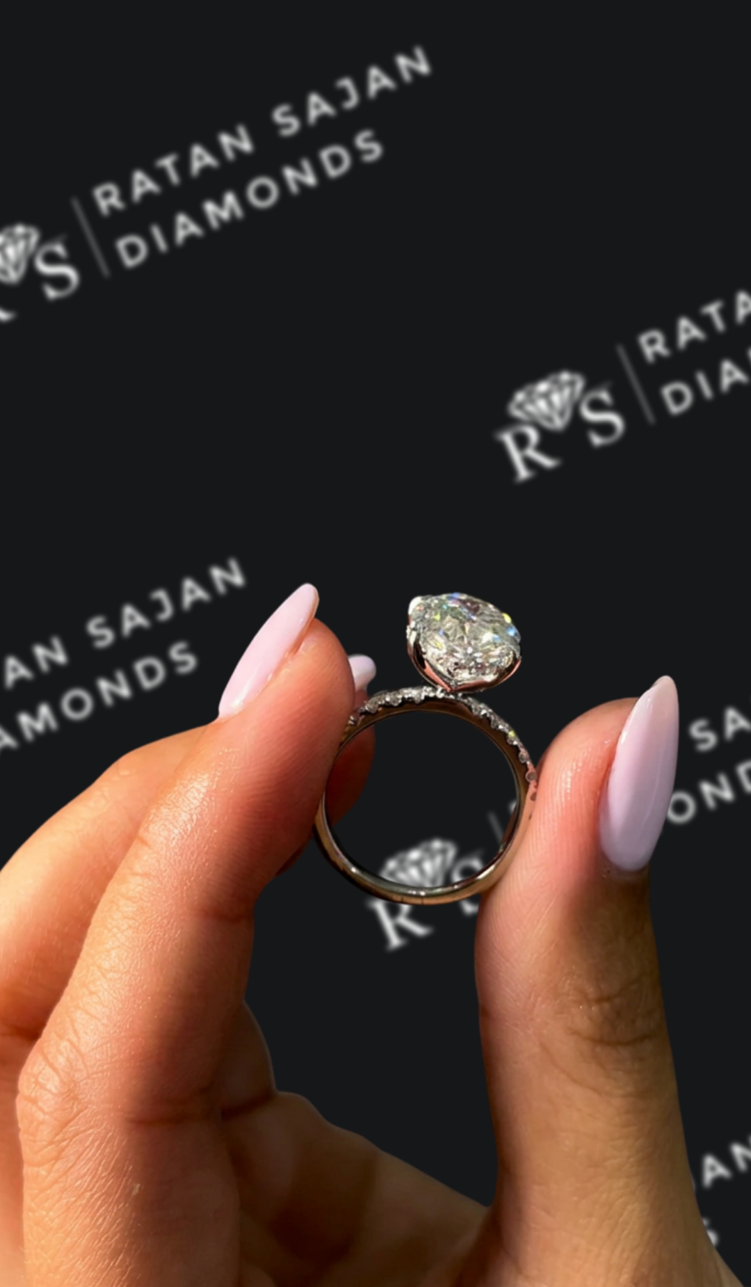 3 carat oval natural diamond engagement ring by Ratan Sajan Diamonds Dubai