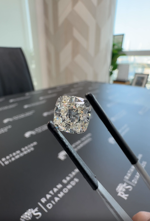 3.23 Carat – K Sl1 - Cushion Shape – Natural Diamond