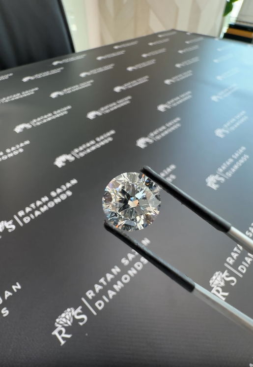 5.00 Carat – H VS2 HRD - Round Shape – Natural Diamond