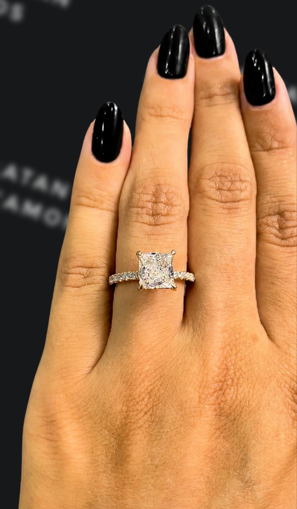 2 carat princess cut natural diamond engagement ring by Ratan Sajan Diamonds Dubai