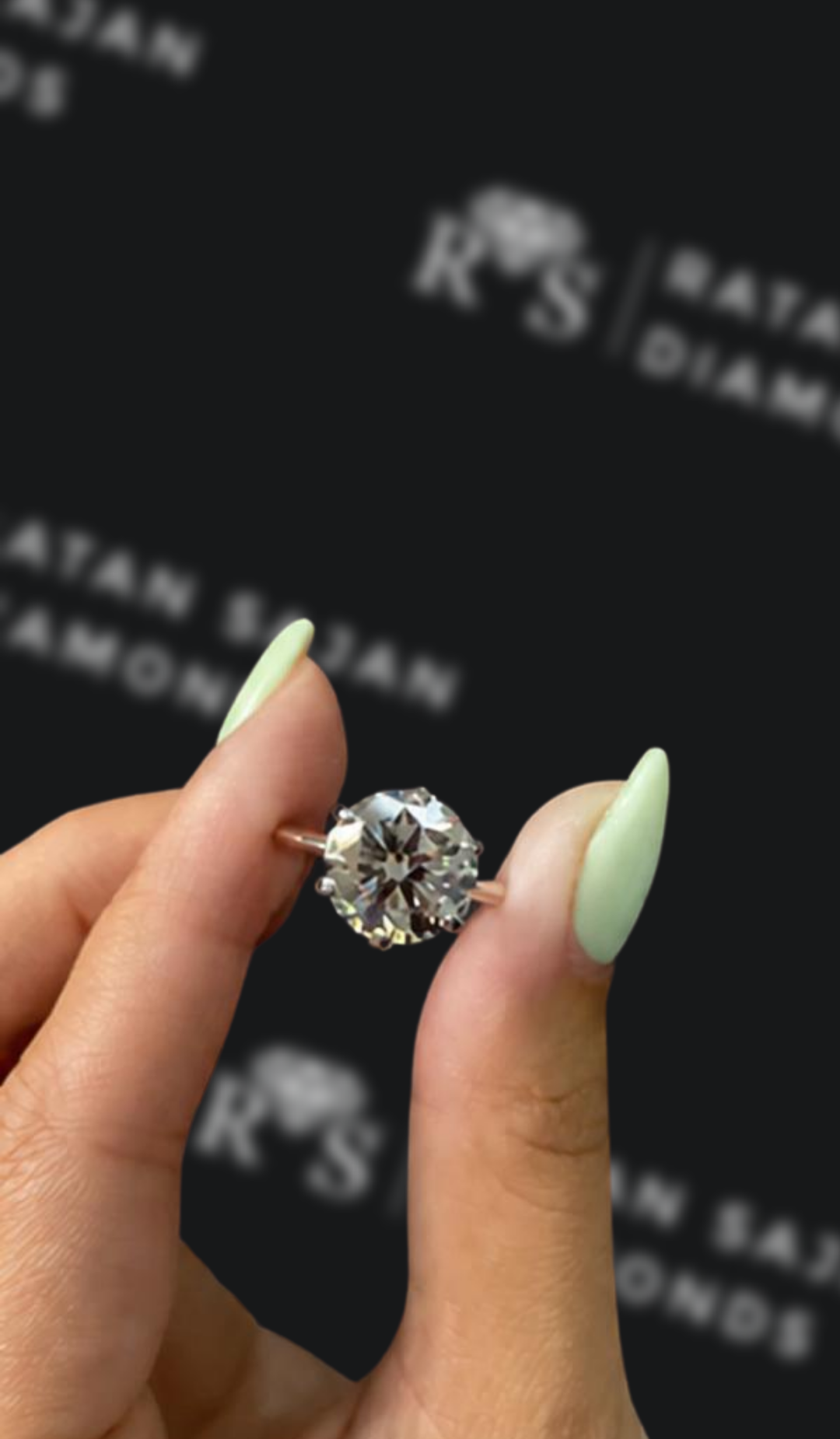 4 Carat Solitaire Engagement Ring - Round Diamond