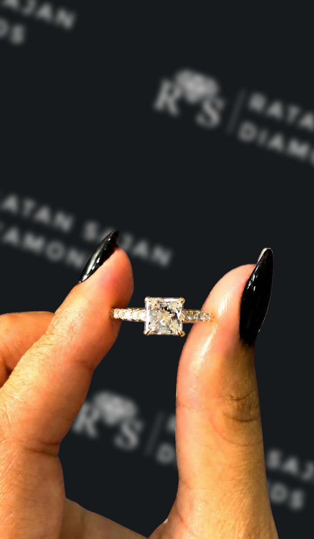 1 carat princess cut natural diamond engagement ring by Ratan Sajan Diamonds Dubai