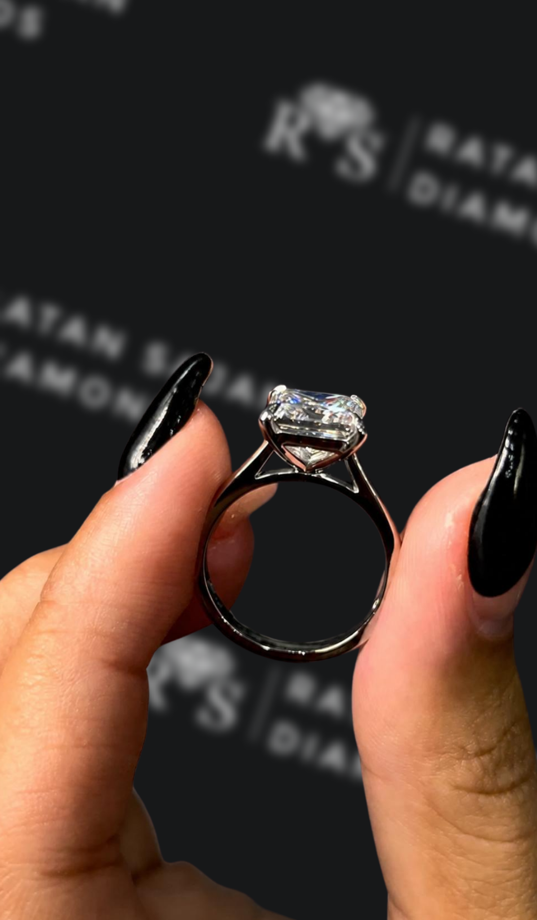 3 carat princess cut natural diamond engagement ring by Ratan Sajan Diamonds Dubai