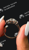 1 carat round brilliant natural diamond engagement ring by Ratan Sajan Diamonds Dubai