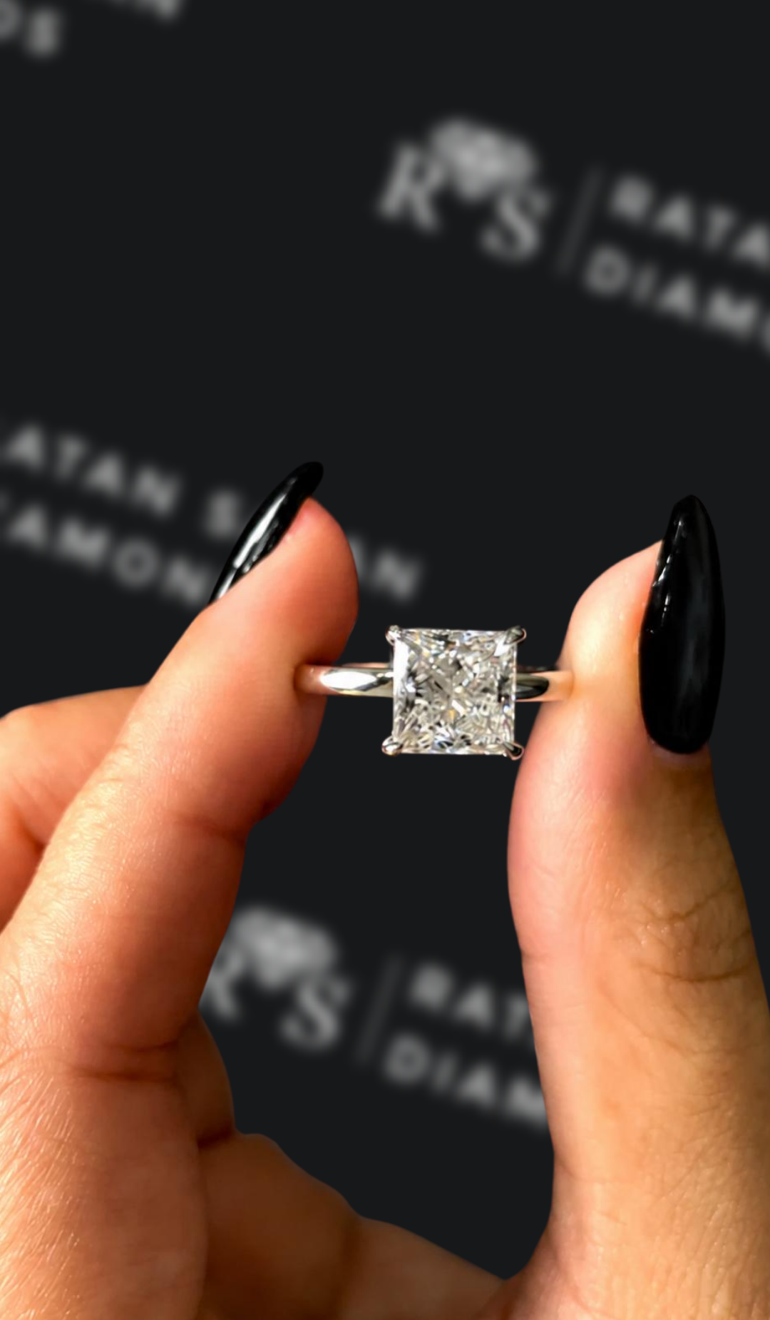 2.5 carat princess cut natural diamond engagement ring by Ratan Sajan Diamonds Dubai
