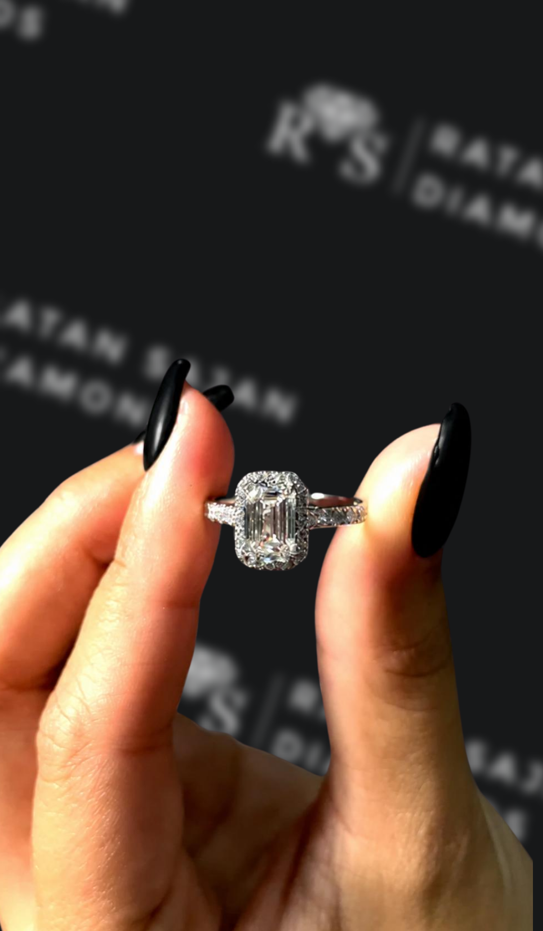 2 carat emerald cut natural diamond engagement ring by Ratan Sajan Diamonds Dubai