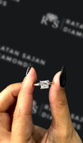 1 carat princess cut natural diamond engagement ring by Ratan Sajan Diamonds Dubai