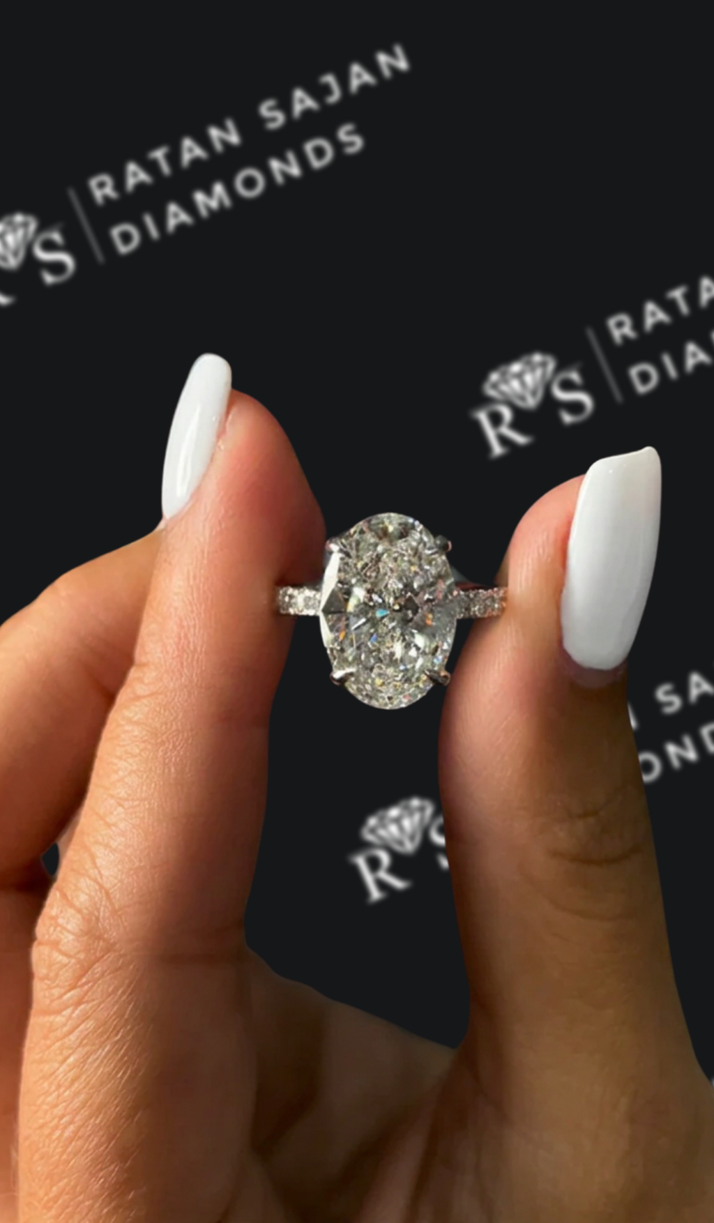 3.5 carat oval natural diamond engagement ring by Ratan Sajan Diamonds Dubai