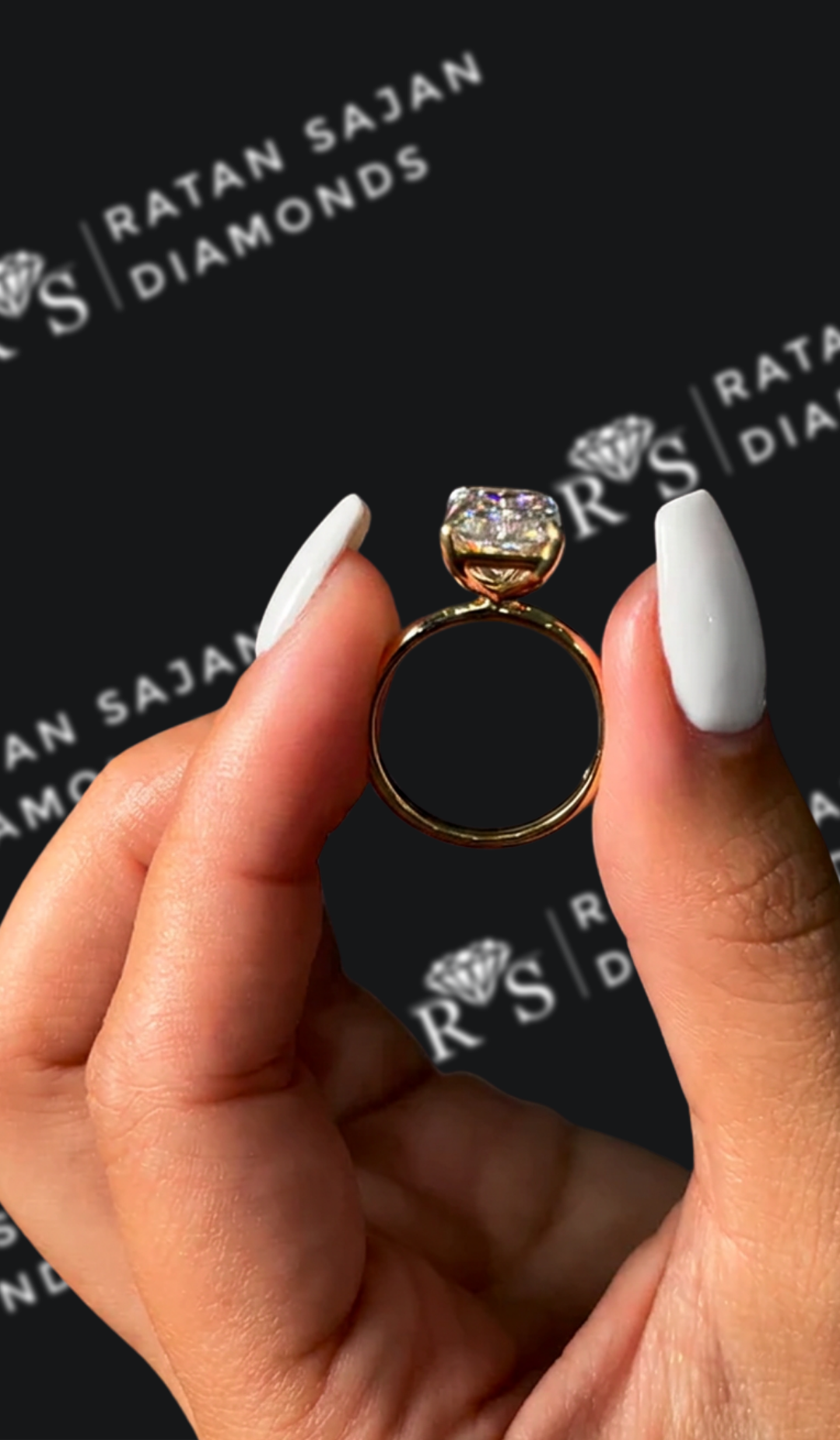 4 carat radiant cut natural diamond engagement ring by Ratan Sajan Diamonds Dubai