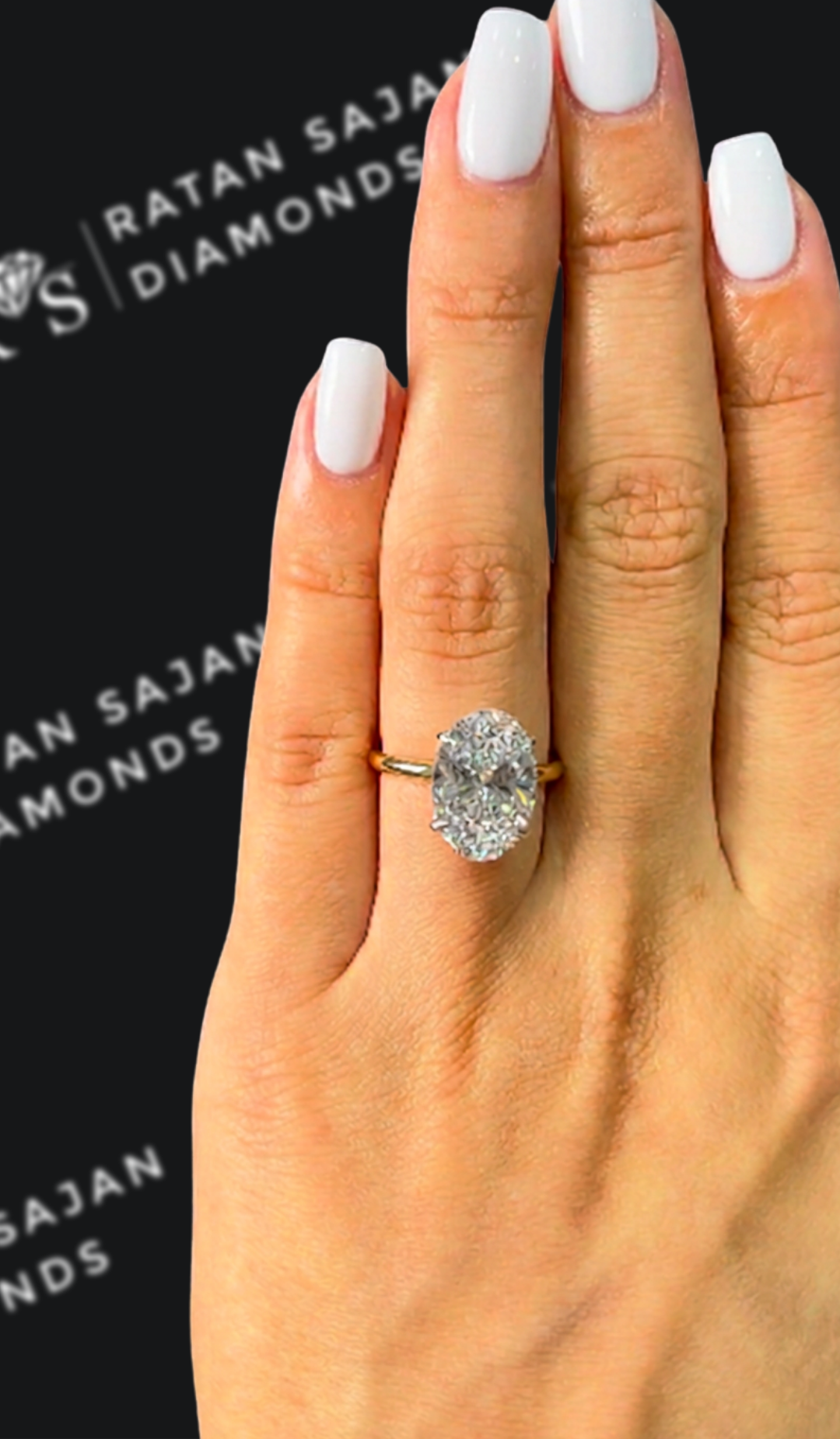 4 carat oval natural diamond engagement ring by Ratan Sajan Diamonds Dubai