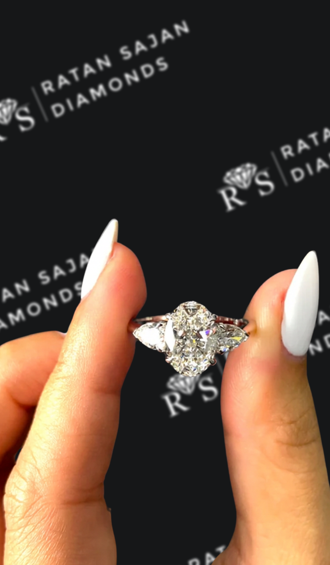 2.5 carat oval natural diamond engagement ring by Ratan Sajan Diamonds Dubai