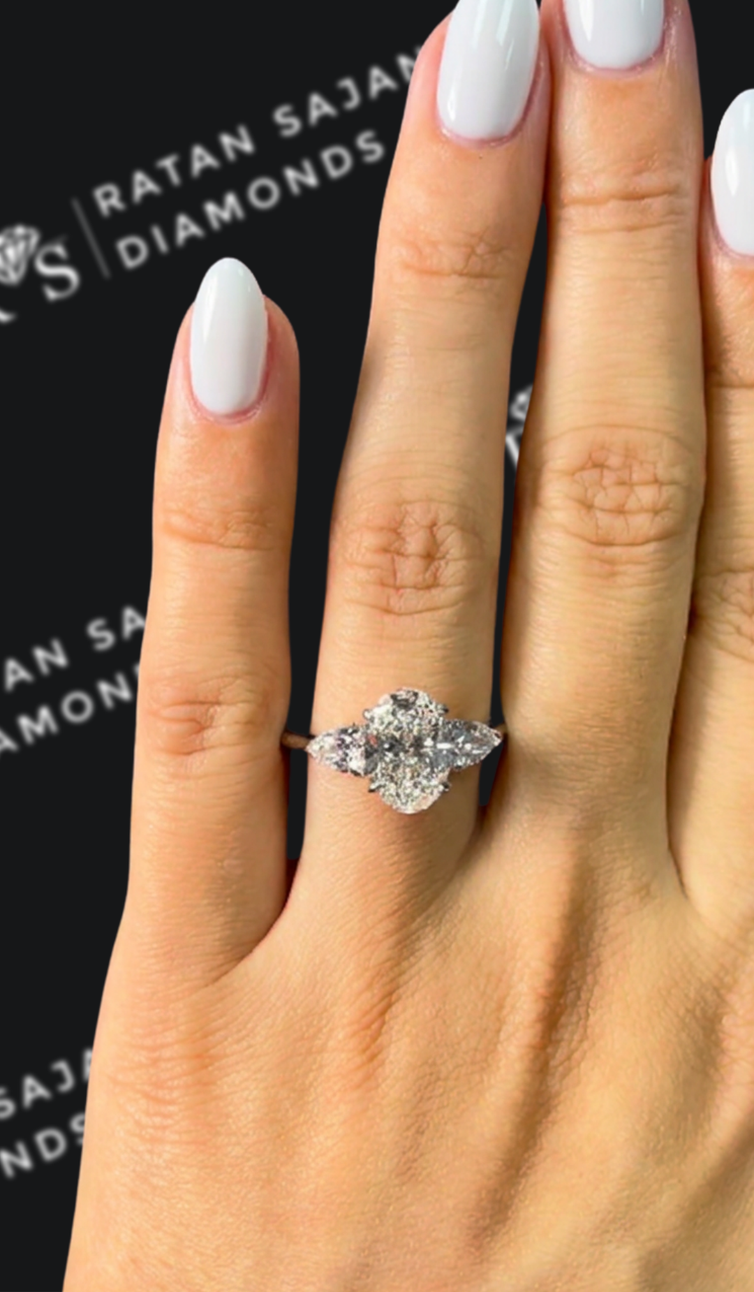 2.5 carat oval natural diamond engagement ring by Ratan Sajan Diamonds Dubai