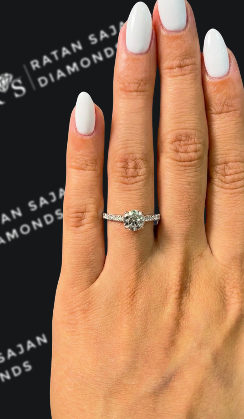 1 carat round brilliant natural diamond engagement ring by Ratan Sajan Diamonds Dubai