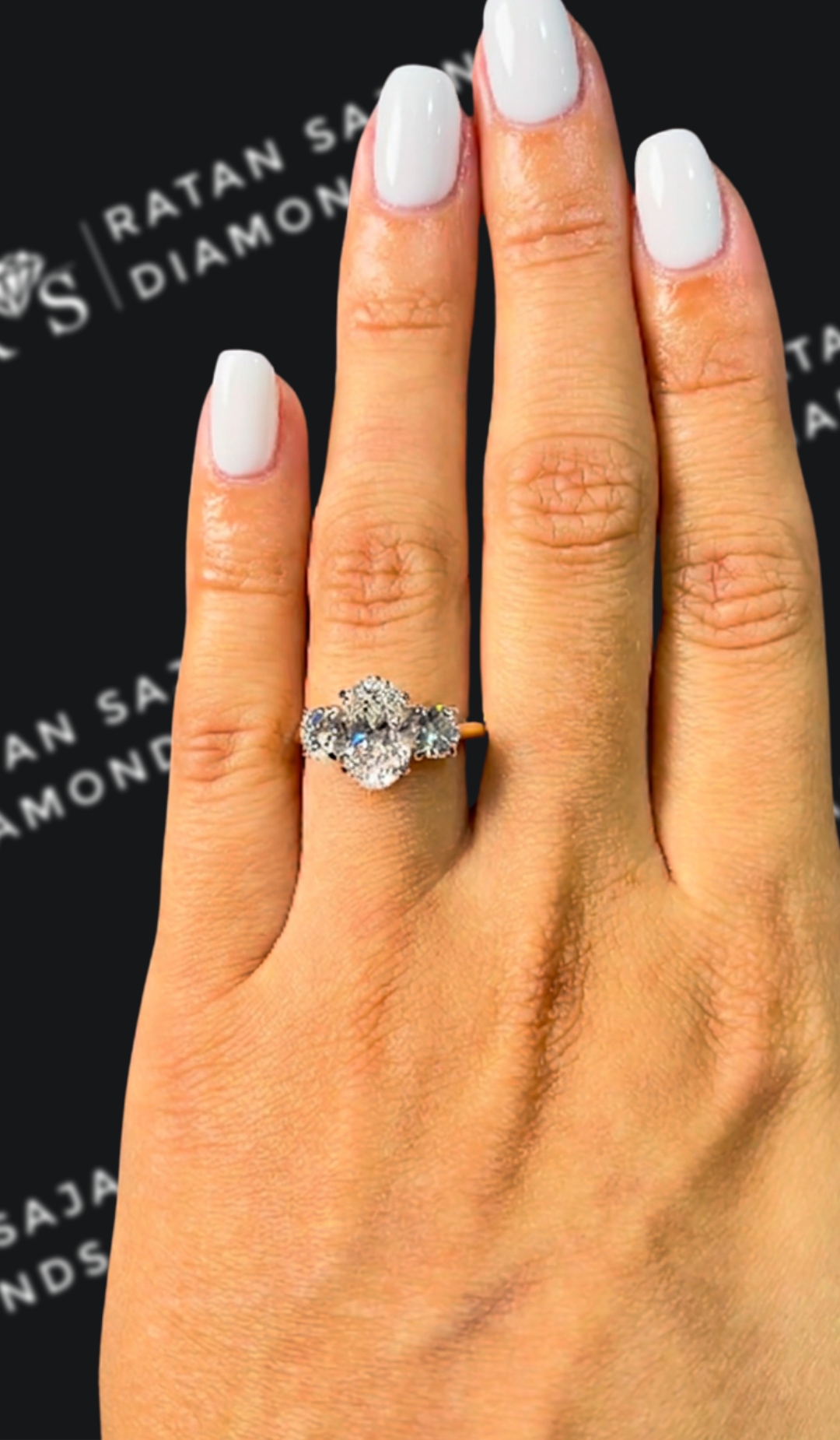 1.5 carat oval natural diamond engagement ring by Ratan Sajan Diamonds Dubai