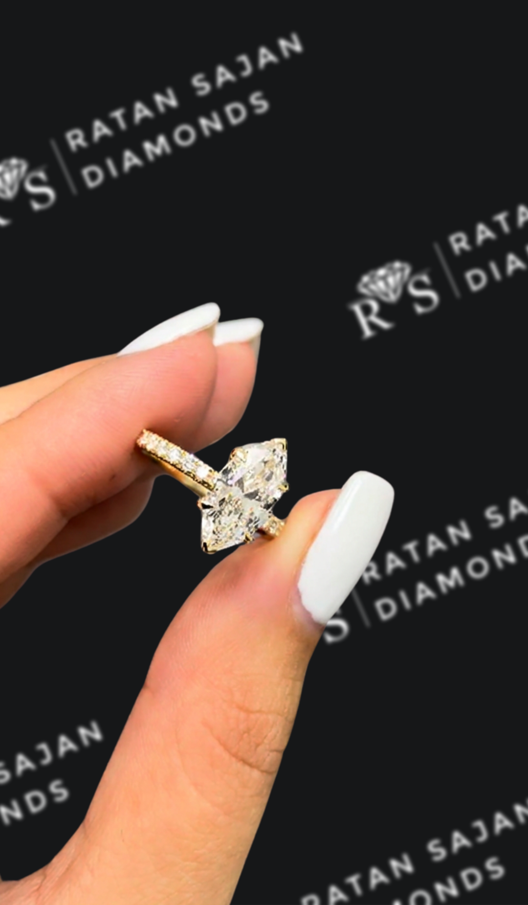 2 carat marquise cut natural diamond engagement ring by Ratan Sajan Diamonds Dubai