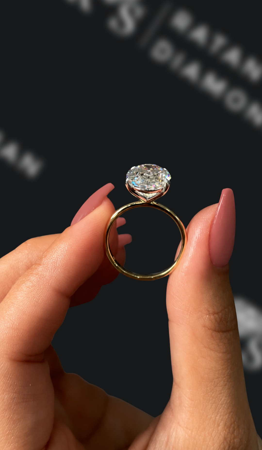 5 carat oval natural diamond engagement ring by Ratan Sajan Diamonds Dubai
