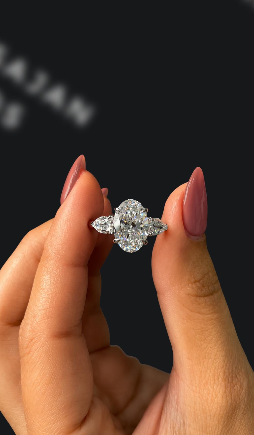 2 carat oval natural diamond engagement ring by Ratan Sajan Diamonds Dubai