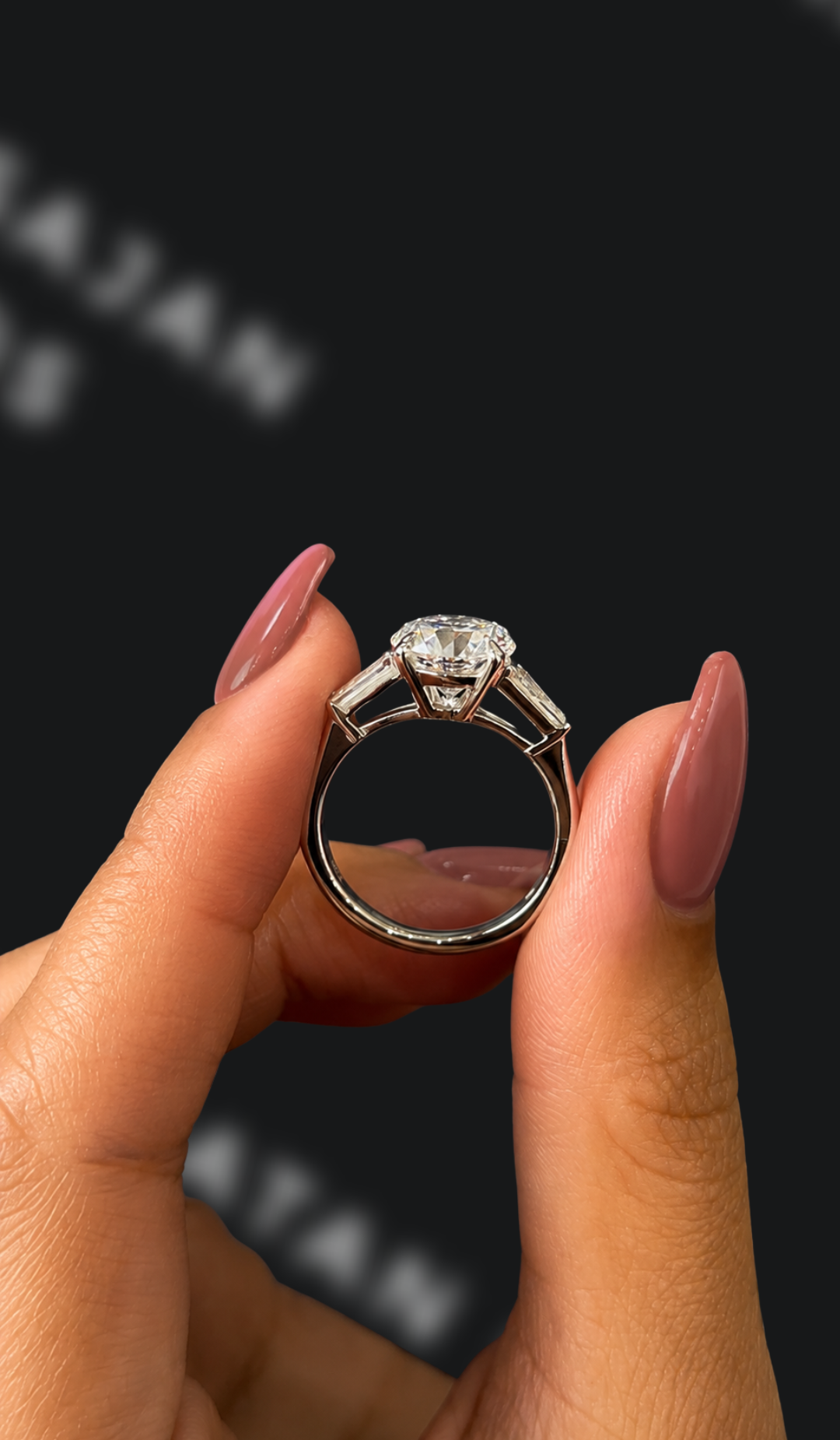 2.5 carat round brilliant natural diamond engagement ring by Ratan Sajan Diamonds Dubai