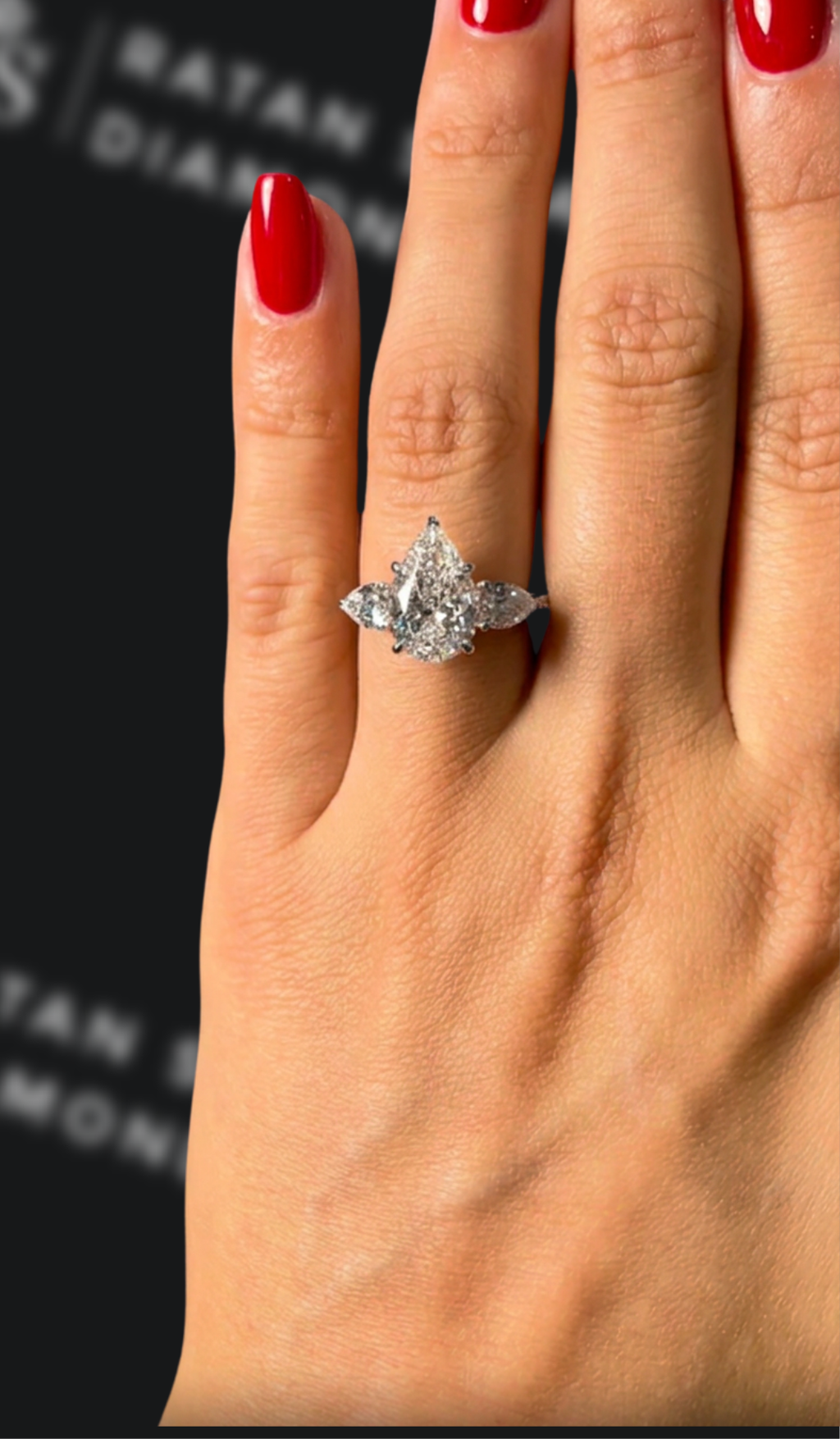 2.5 carat pear shaped natural diamond engagement ring by Ratan Sajan Diamonds Dubai