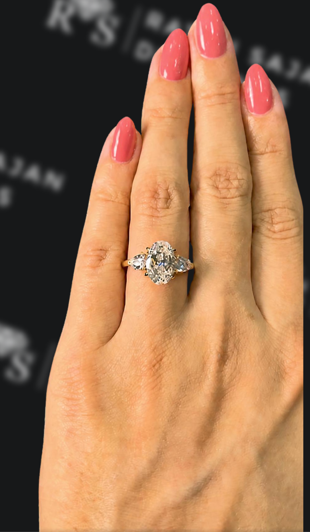 2 carat oval natural diamond engagement ring by Ratan Sajan Diamonds Dubai