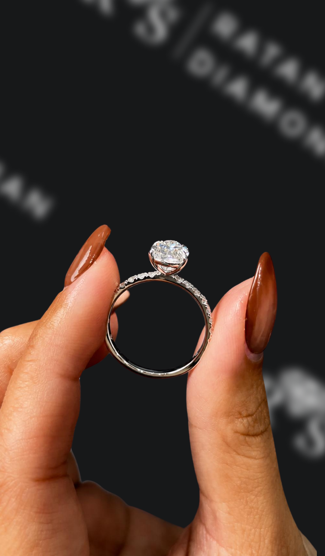 1.5 carat pear shaped natural diamond engagement ring by Ratan Sajan Diamonds Dubai