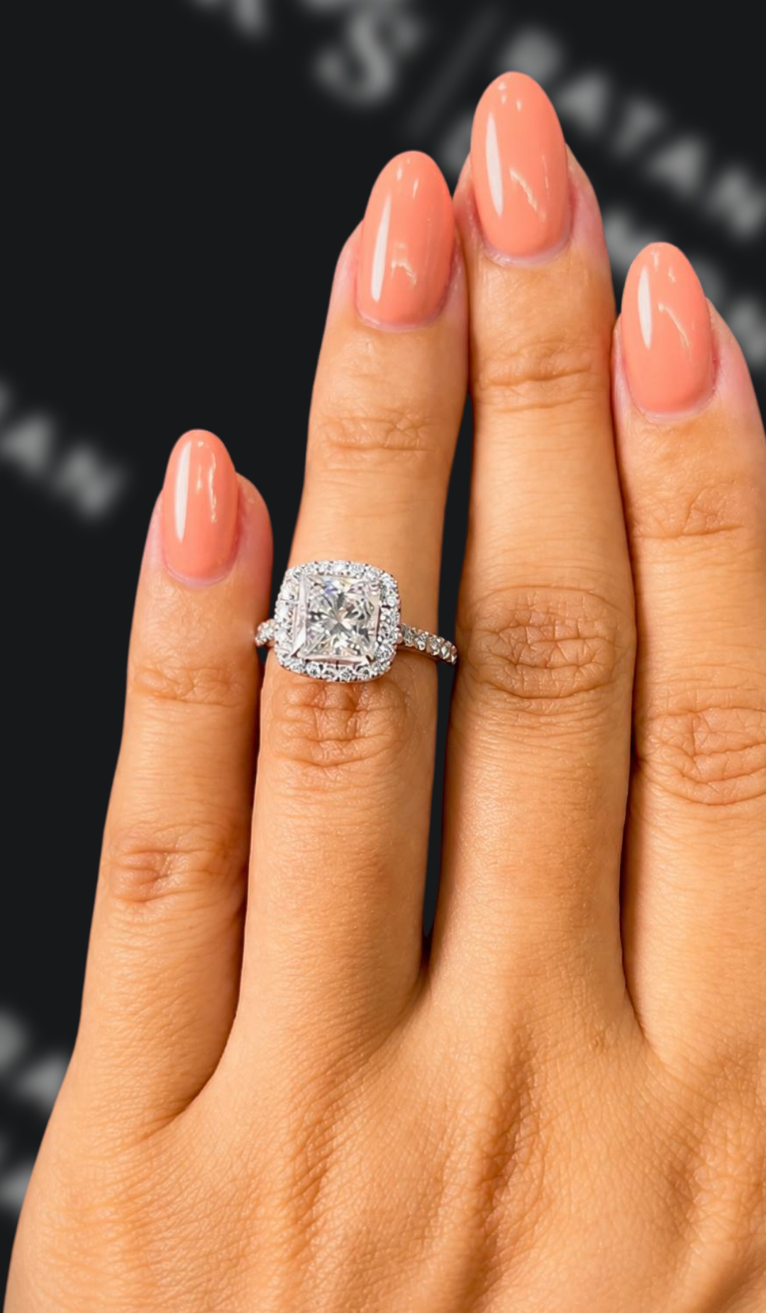 2 carat princess cut natural diamond engagement ring by Ratan Sajan Diamonds Dubai