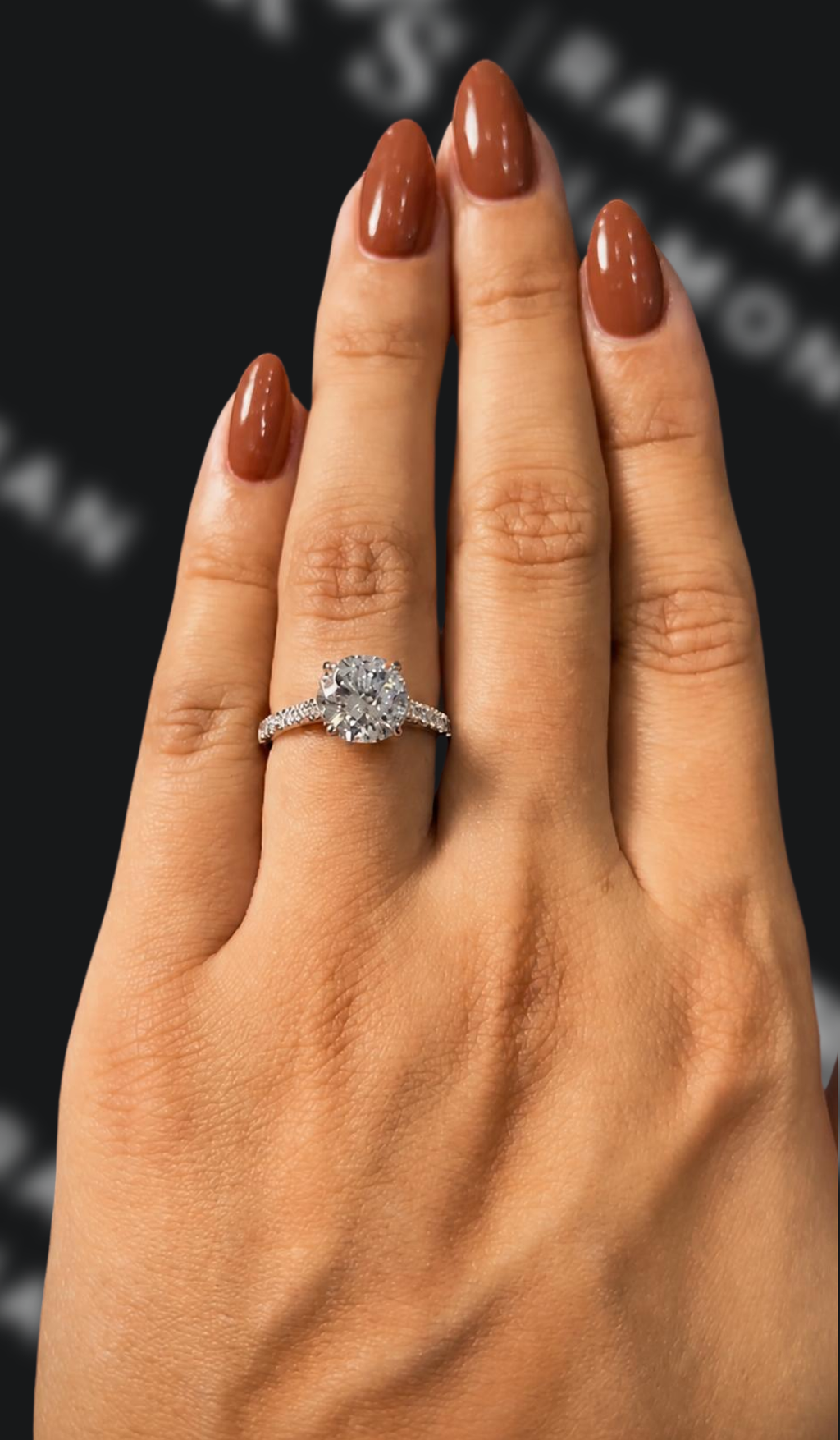 5 carat round brilliant natural diamond engagement ring by Ratan Sajan Diamonds Dubai