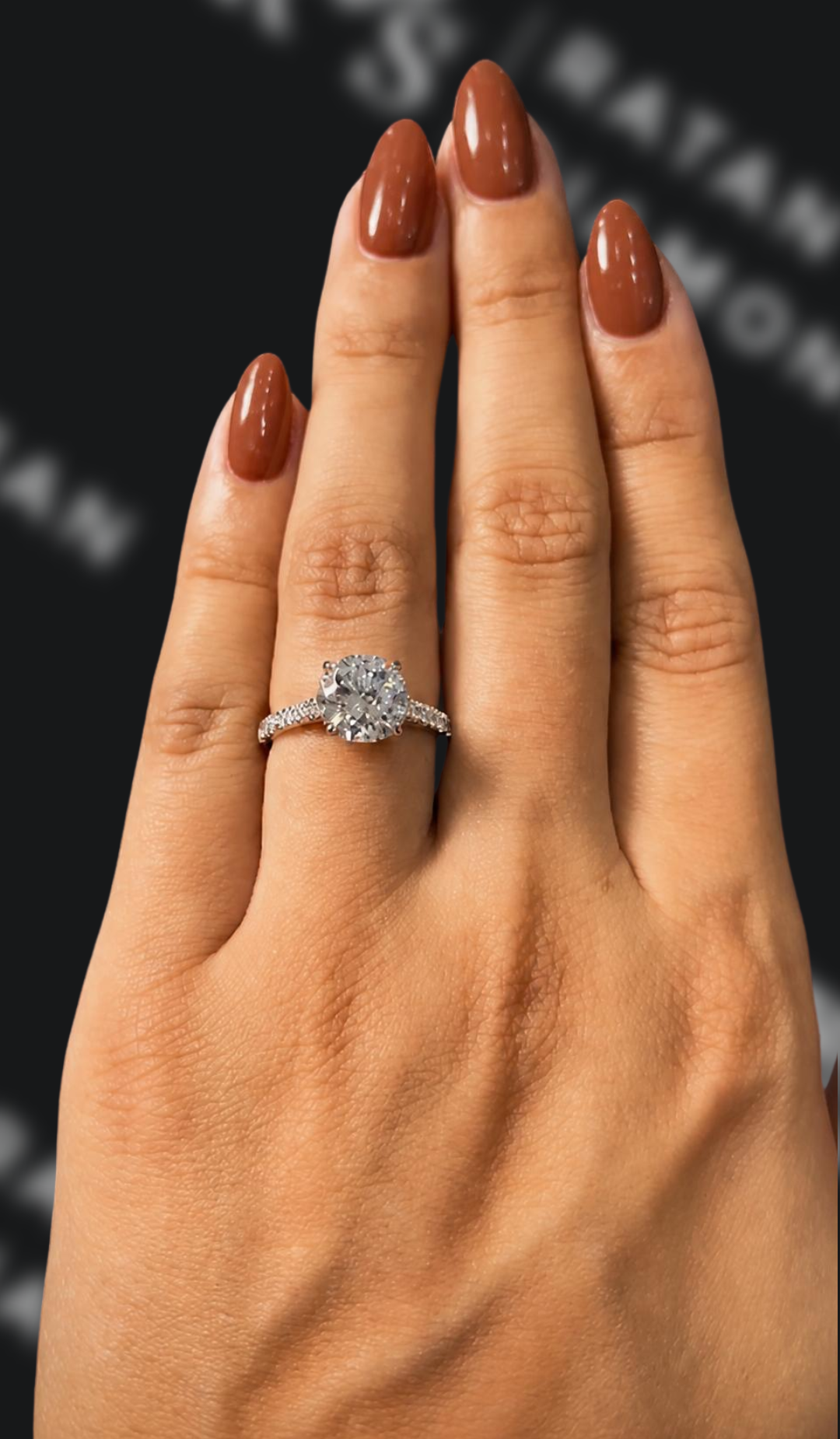 5 carat round brilliant natural diamond engagement ring by Ratan Sajan Diamonds Dubai