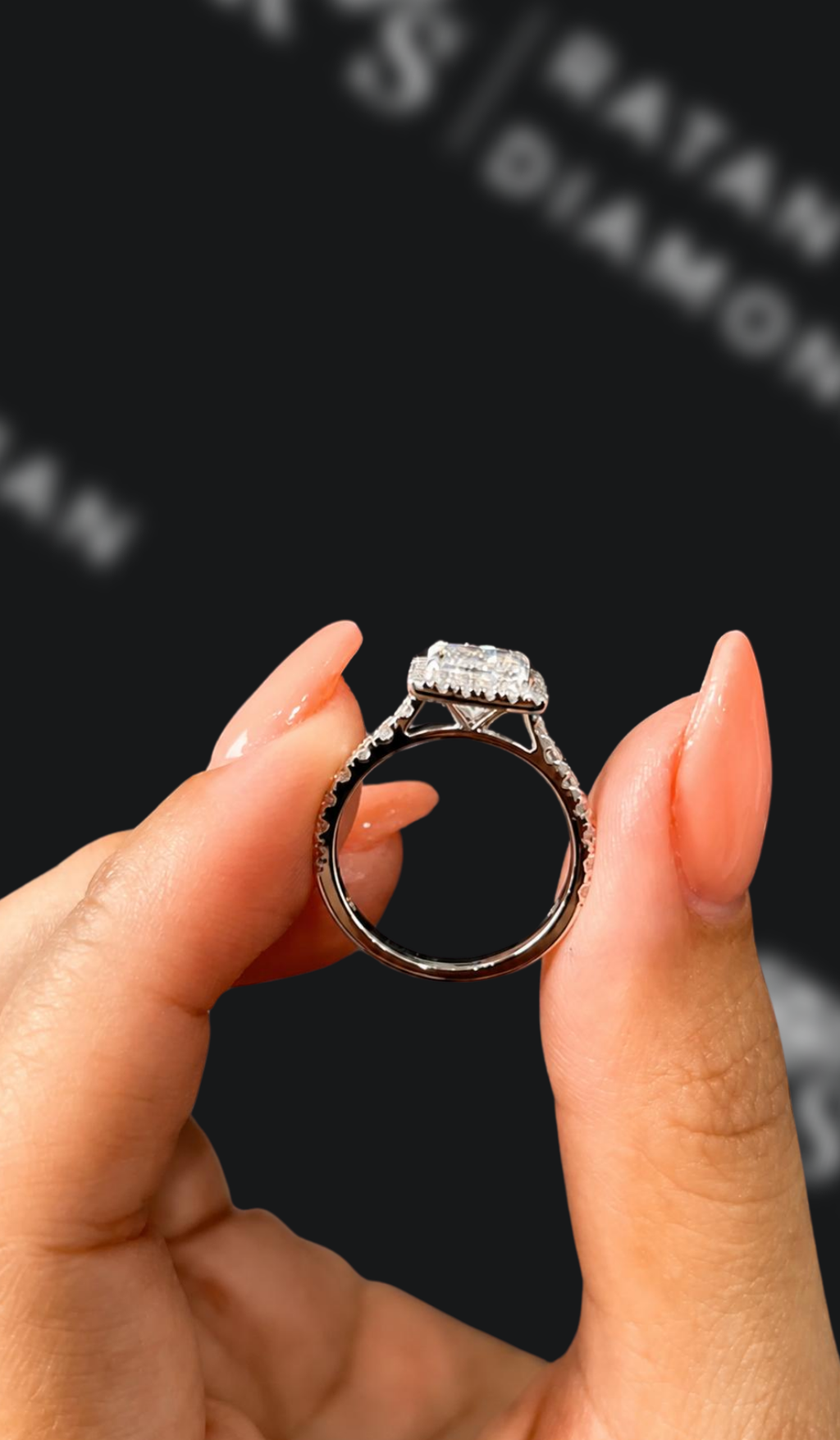 1.5 carat princess cut natural diamond engagement ring by Ratan Sajan Diamonds Dubai