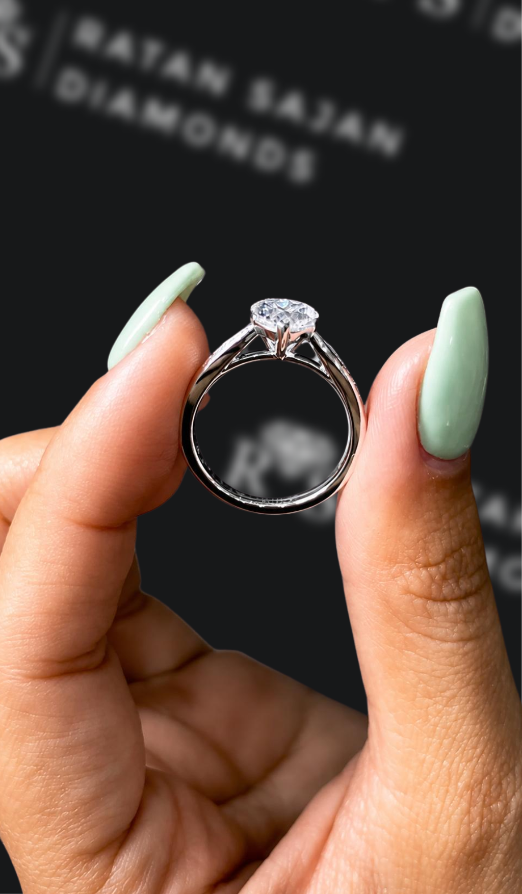 1 carat heart shaped natural diamond engagement ring by Ratan Sajan Diamonds Dubai