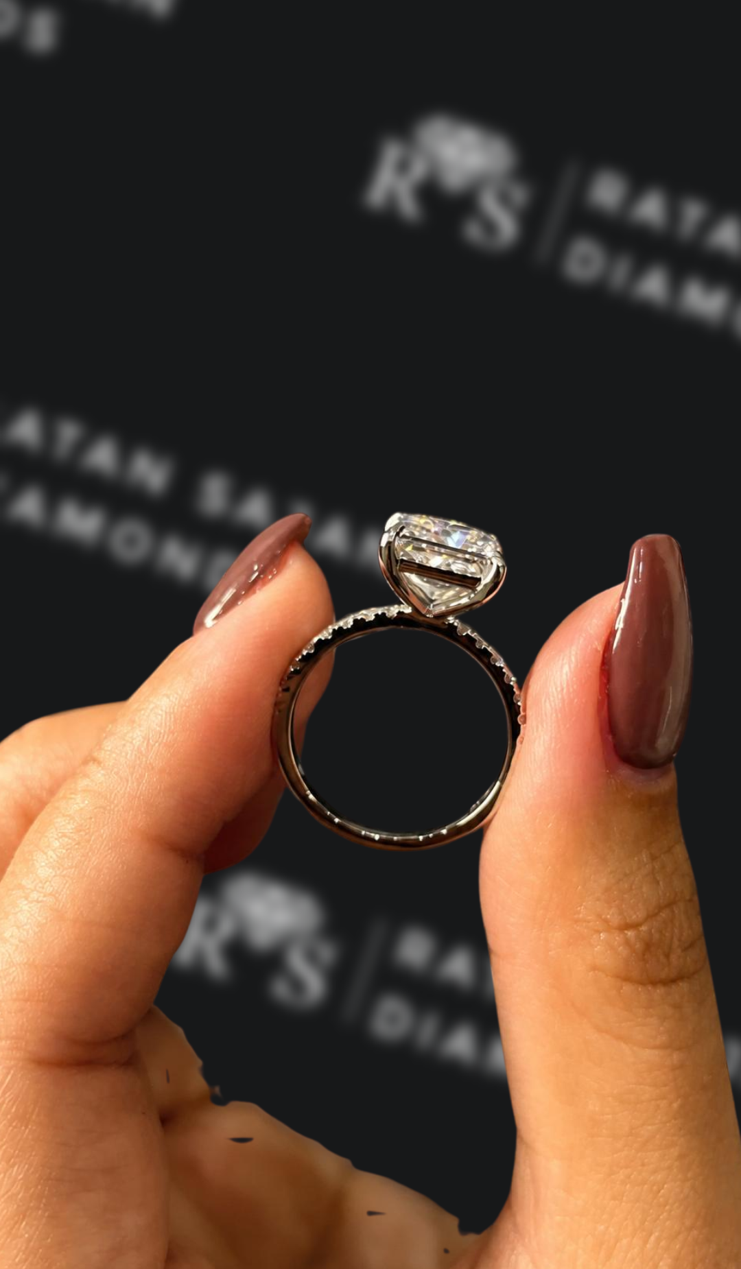 3 carat princess cut natural diamond engagement ring by Ratan Sajan Diamonds Dubai
