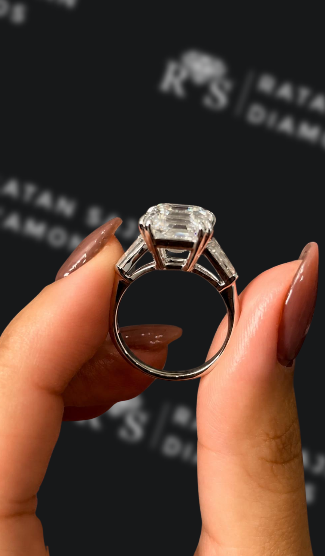 5 carat Asscher cut natural diamond engagement ring by Ratan Sajan Diamonds Dubai