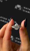 2.5 carat pear shaped natural diamond engagement ring by Ratan Sajan Diamonds Dubai