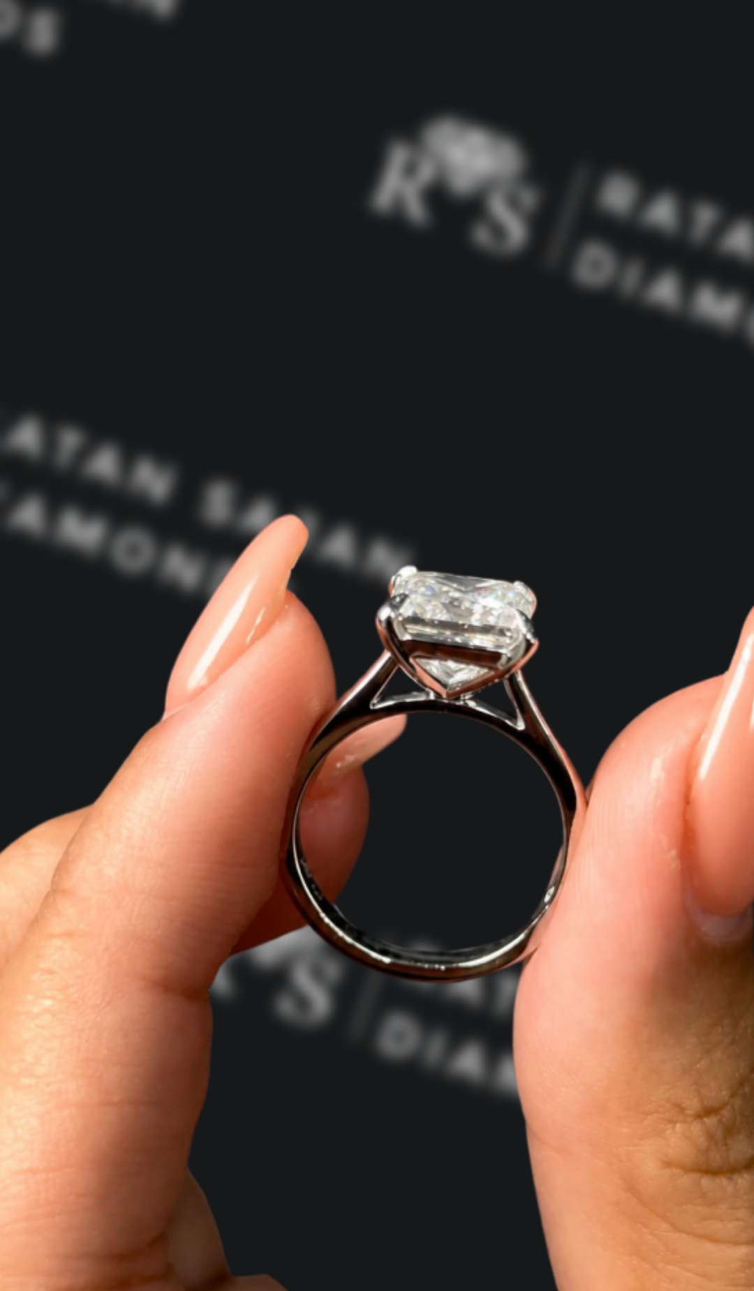 3 carat princess cut natural diamond engagement ring by Ratan Sajan Diamonds Dubai