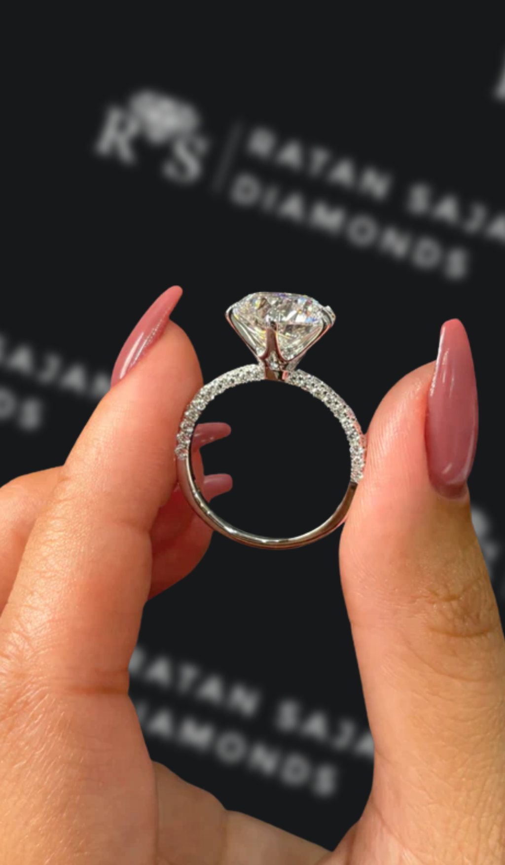 5 carat round brilliant natural diamond engagement ring by Ratan Sajan Diamonds Dubai