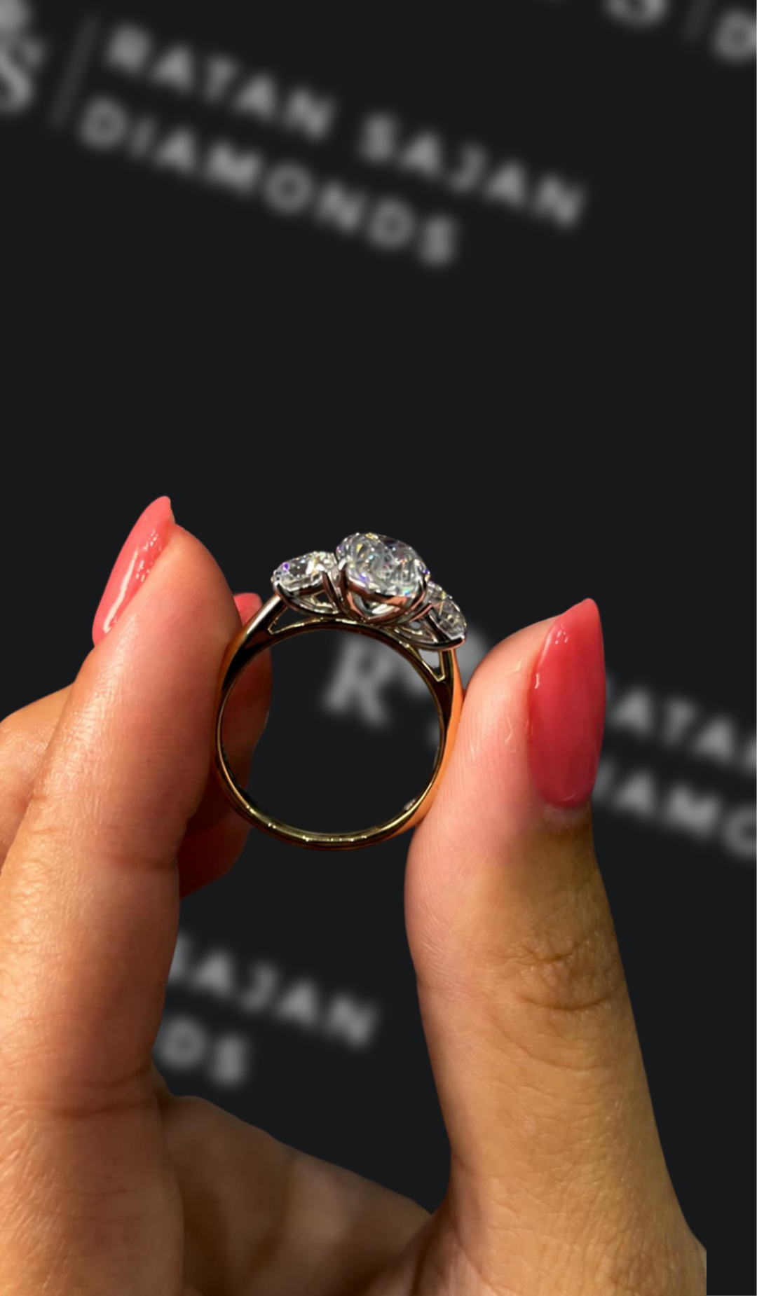 1.5 carat oval natural diamond engagement ring by Ratan Sajan Diamonds Dubai