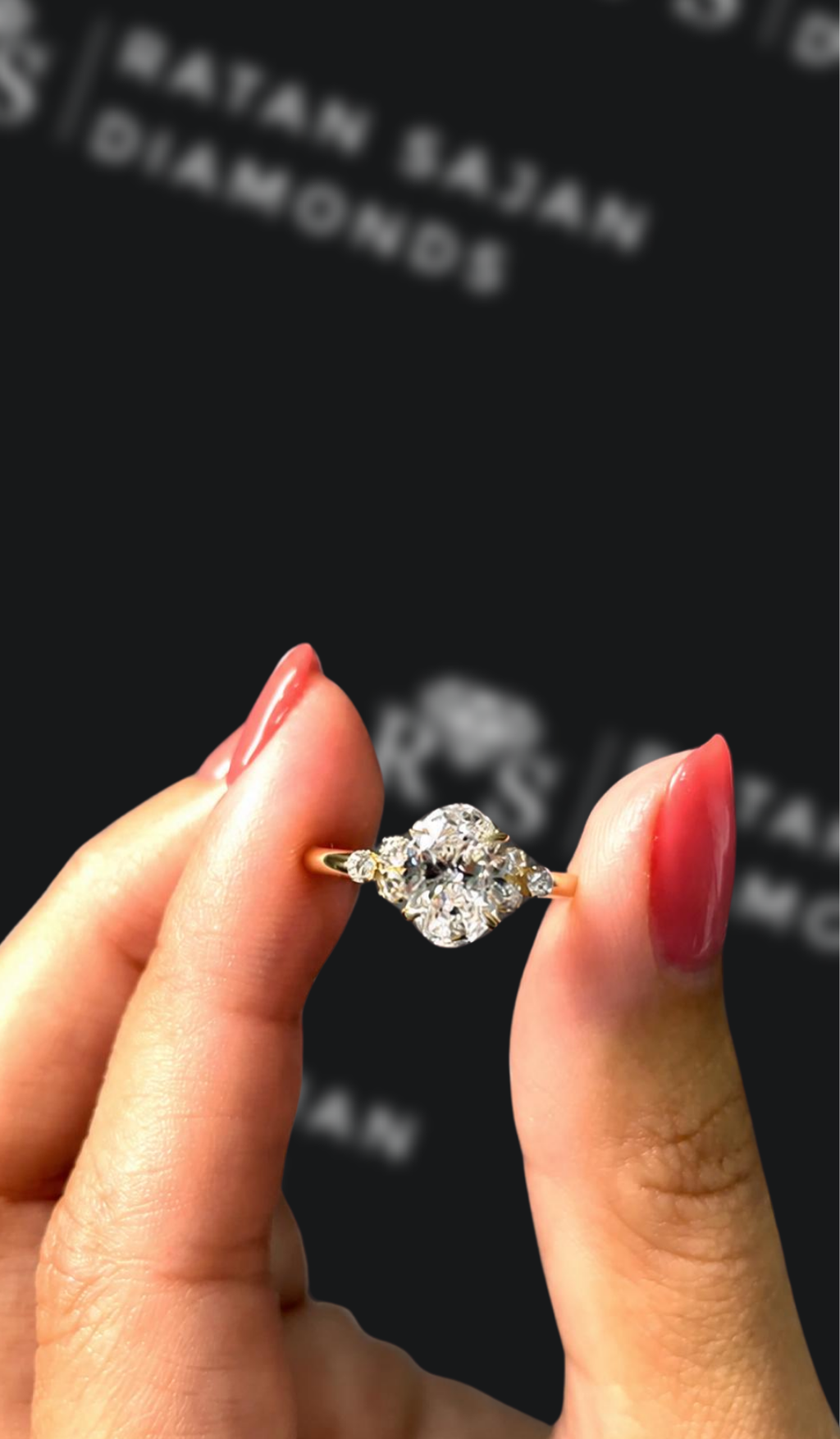 1 carat oval natural diamond engagement ring by Ratan Sajan Diamonds Dubai