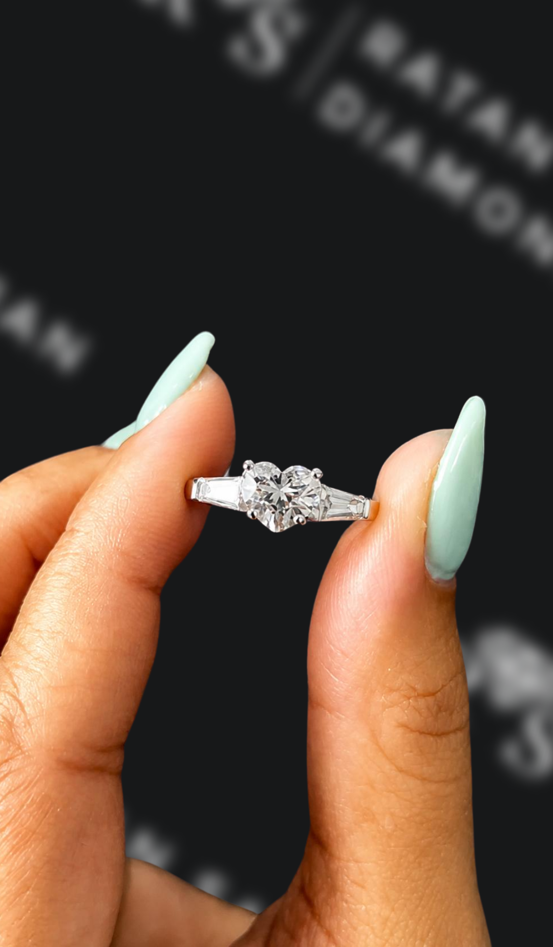 1 carat heart shaped natural diamond engagement ring by Ratan Sajan Diamonds Dubai