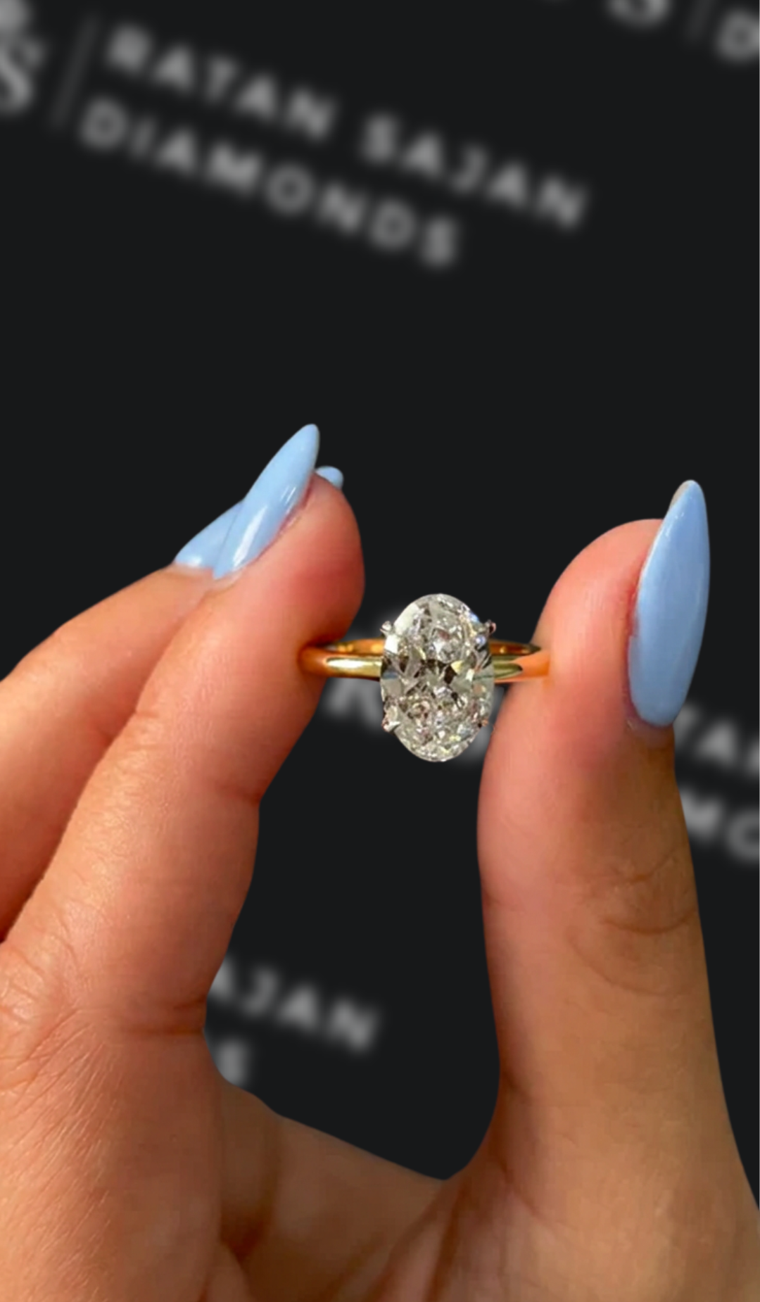 2 carat oval natural diamond engagement ring by Ratan Sajan Diamonds Dubai