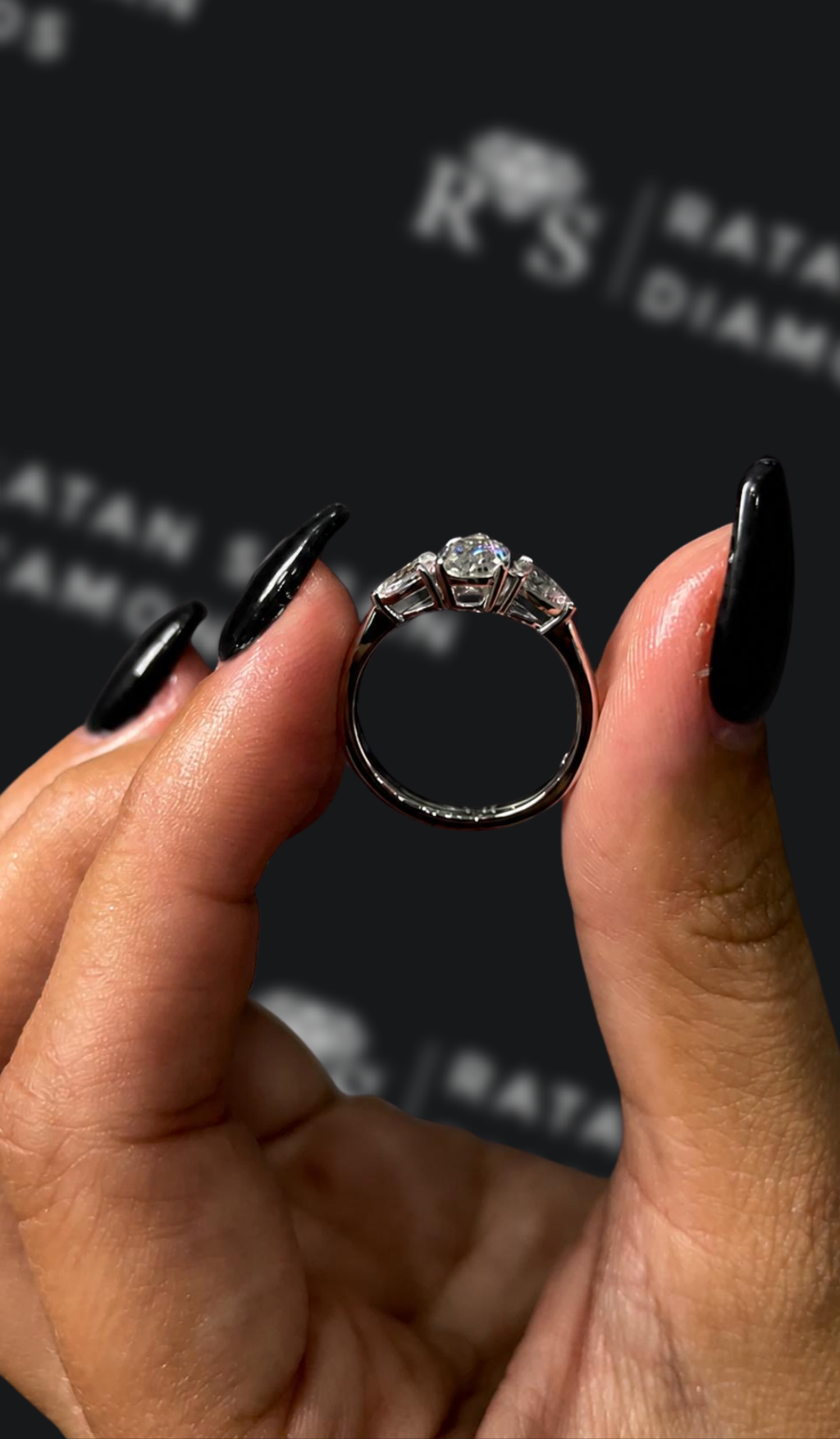 0.5 carat pear shaped natural diamond engagement ring by Ratan Sajan Diamonds Dubai