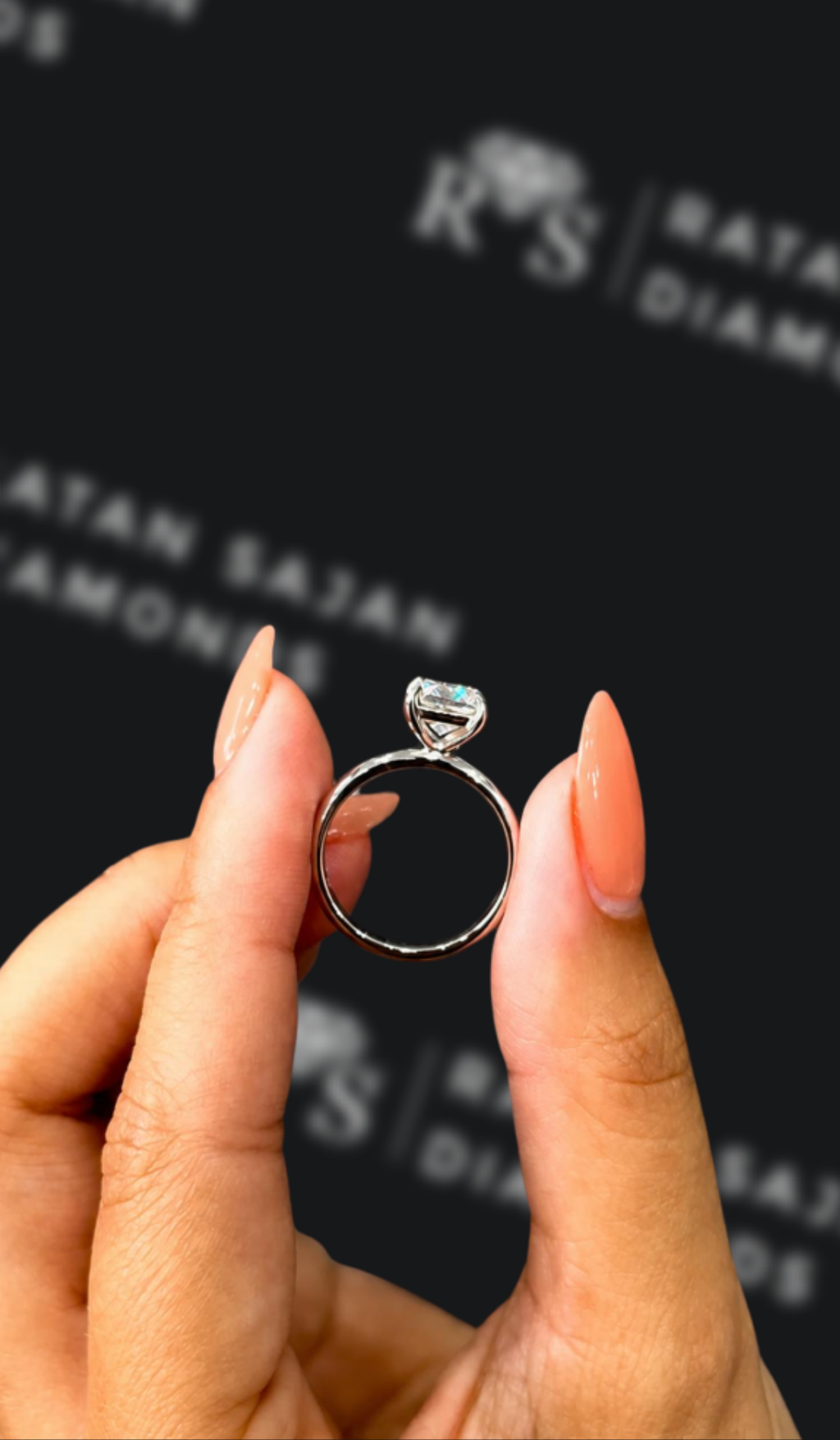1 carat princess cut natural diamond engagement ring by Ratan Sajan Diamonds Dubai