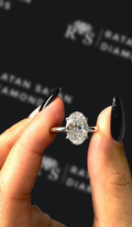 2 carat oval natural diamond engagement ring by Ratan Sajan Diamonds Dubai