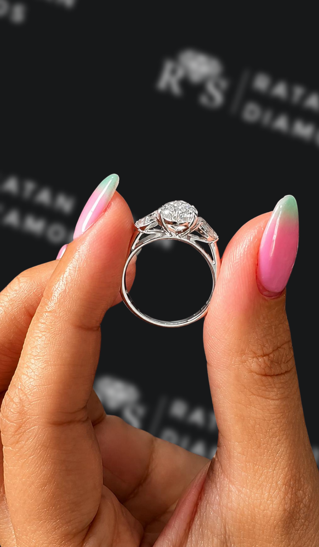 1.5 carat pear shaped natural diamond engagement ring by Ratan Sajan Diamonds Dubai