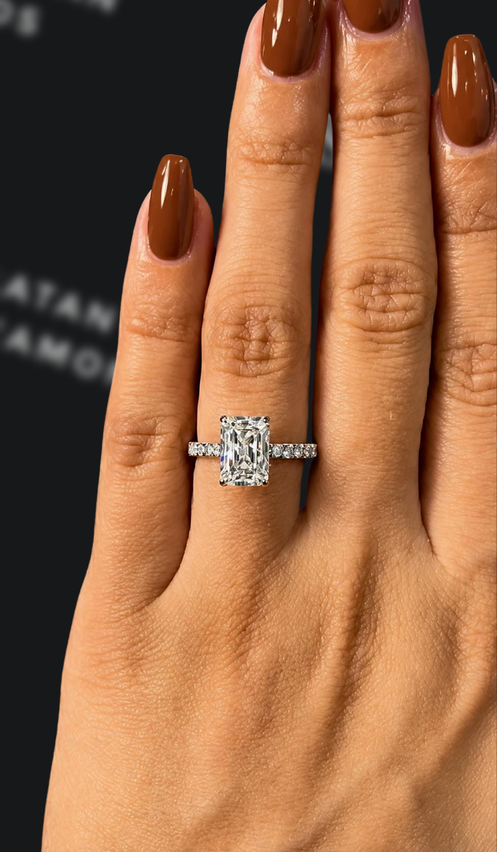 2 carat radiant cut natural diamond engagement ring by Ratan Sajan Diamonds Dubai